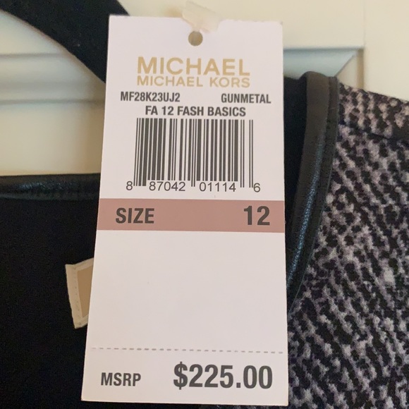 Michael Kor’s Back zipped dress - Picture 3 of 9